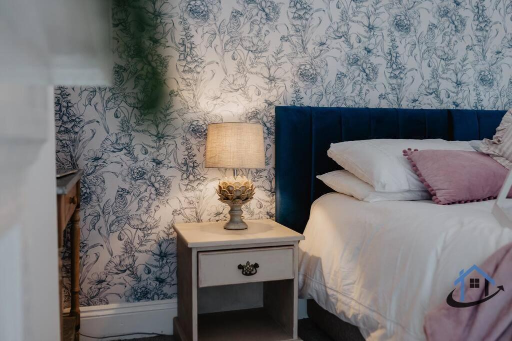 Indigo Snug - Gorgeous 2 Bed Flat In The Heart Of クロマー エクステリア 写真