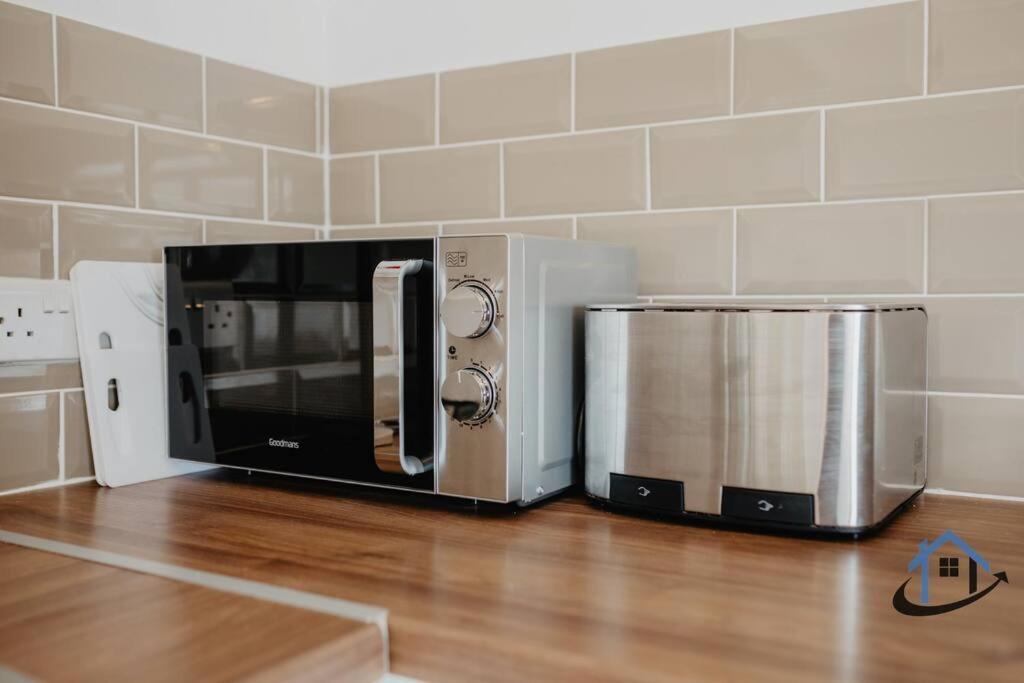 Indigo Snug - Gorgeous 2 Bed Flat In The Heart Of クロマー エクステリア 写真